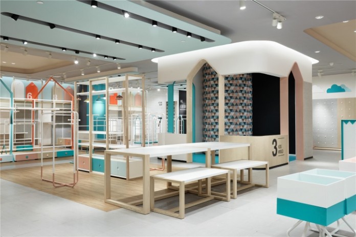 noi-that-cua-hang-thoi-trang-tre-em-tai-vu-han-1