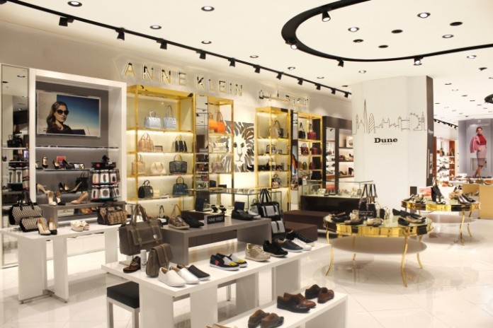 thiet-ke-cua-hang-giay-gallery-tai-yas-shopping-1