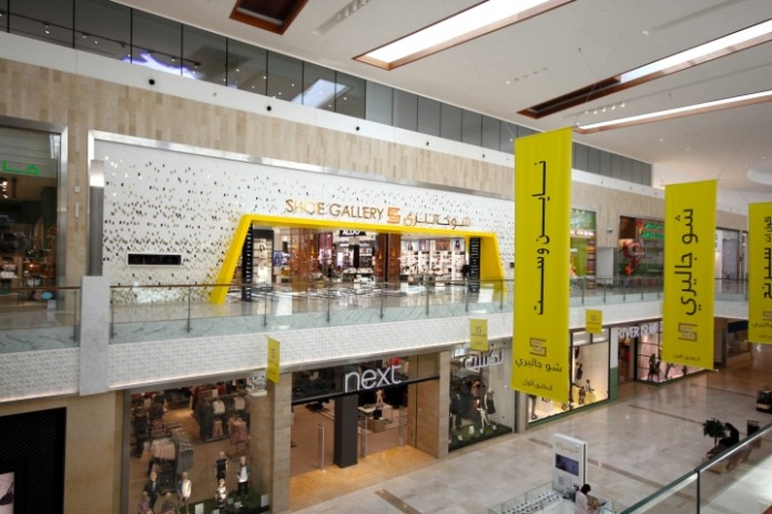 thiet-ke-cua-hang-giay-gallery-tai-yas-shopping-7