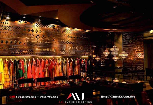 thiet-ke-sang-trong-cua-cua-hang-ao-cuoi-tashya-tai-an-do-1