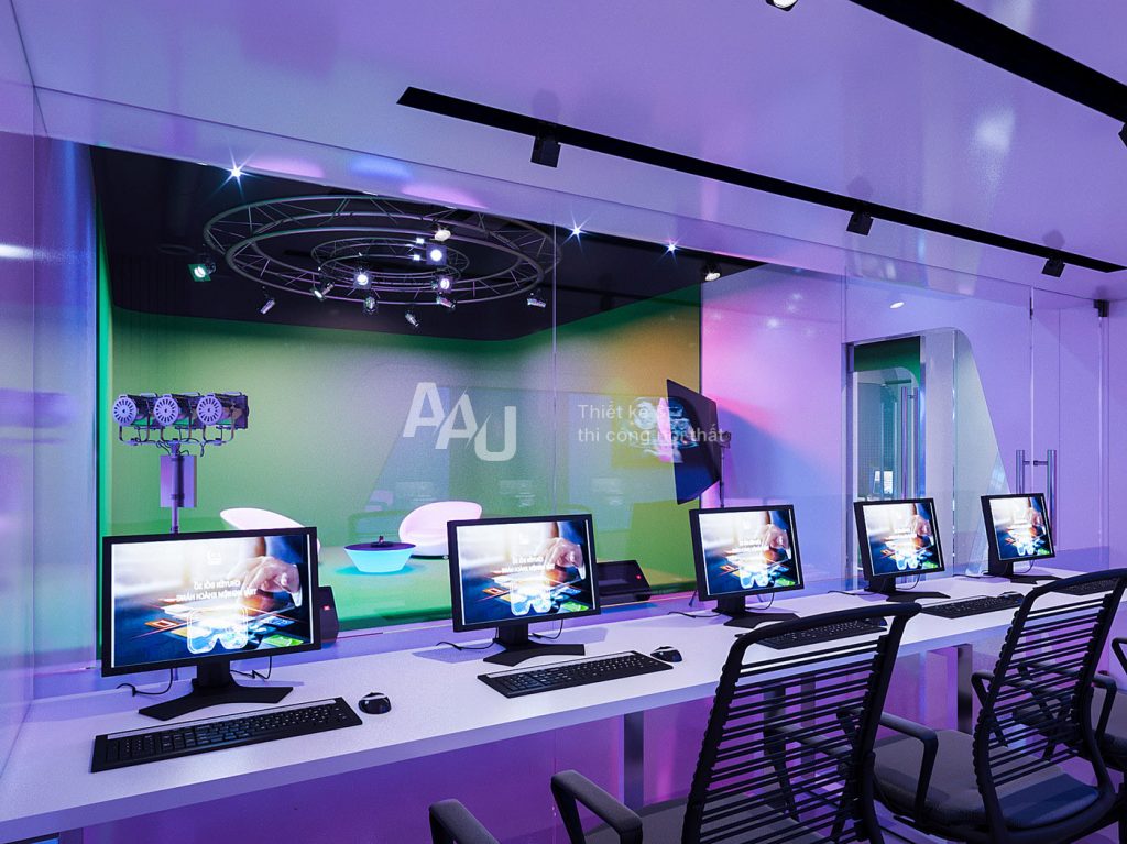 Thiết kế văn phòng hiện đại - Tourzy Media