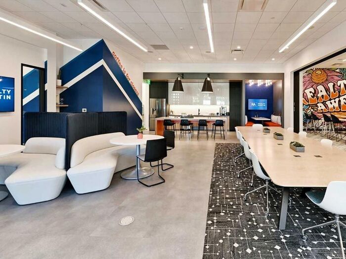 thiết kế văn phòng bất động sản